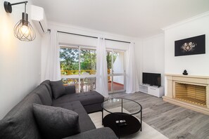 TV - Vilamoura Family Escape (Vilamoura)