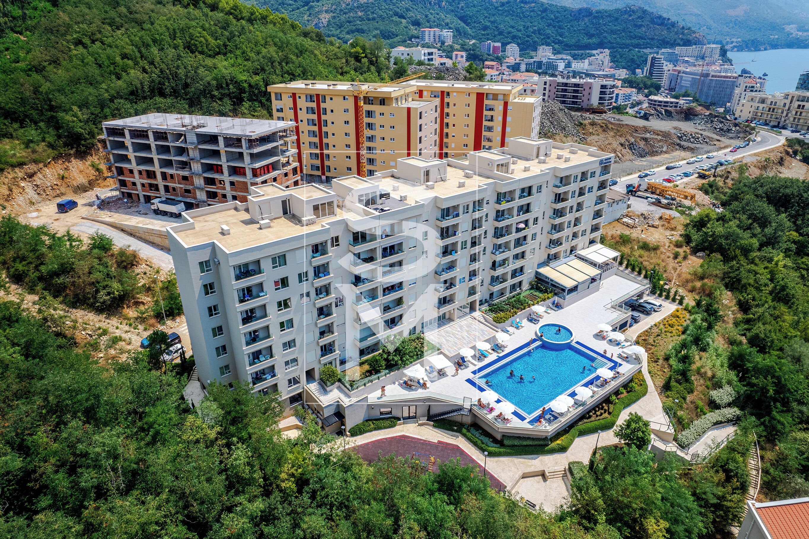 Bügeleisen/Bügelbrett, kostenloses WLAN