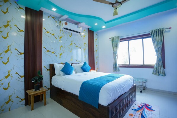 Family Villa, Hill View | Free WiFi - Sai Hill's Holiday's (Mahabaleshwar)
