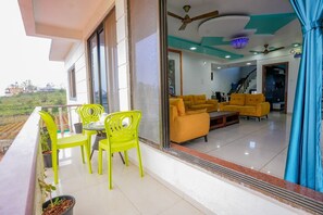 Balcony - Sai Hill's Holiday's (Mahabaleshwar)