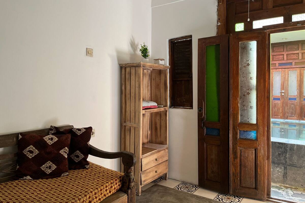 Habitación cuádruple Deluxe | Wifi gratis y ropa de cama