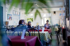 Shared Dormitory, Women only | Living area - Auberge de jeunesse de Concarneau (CONCARNEAU)