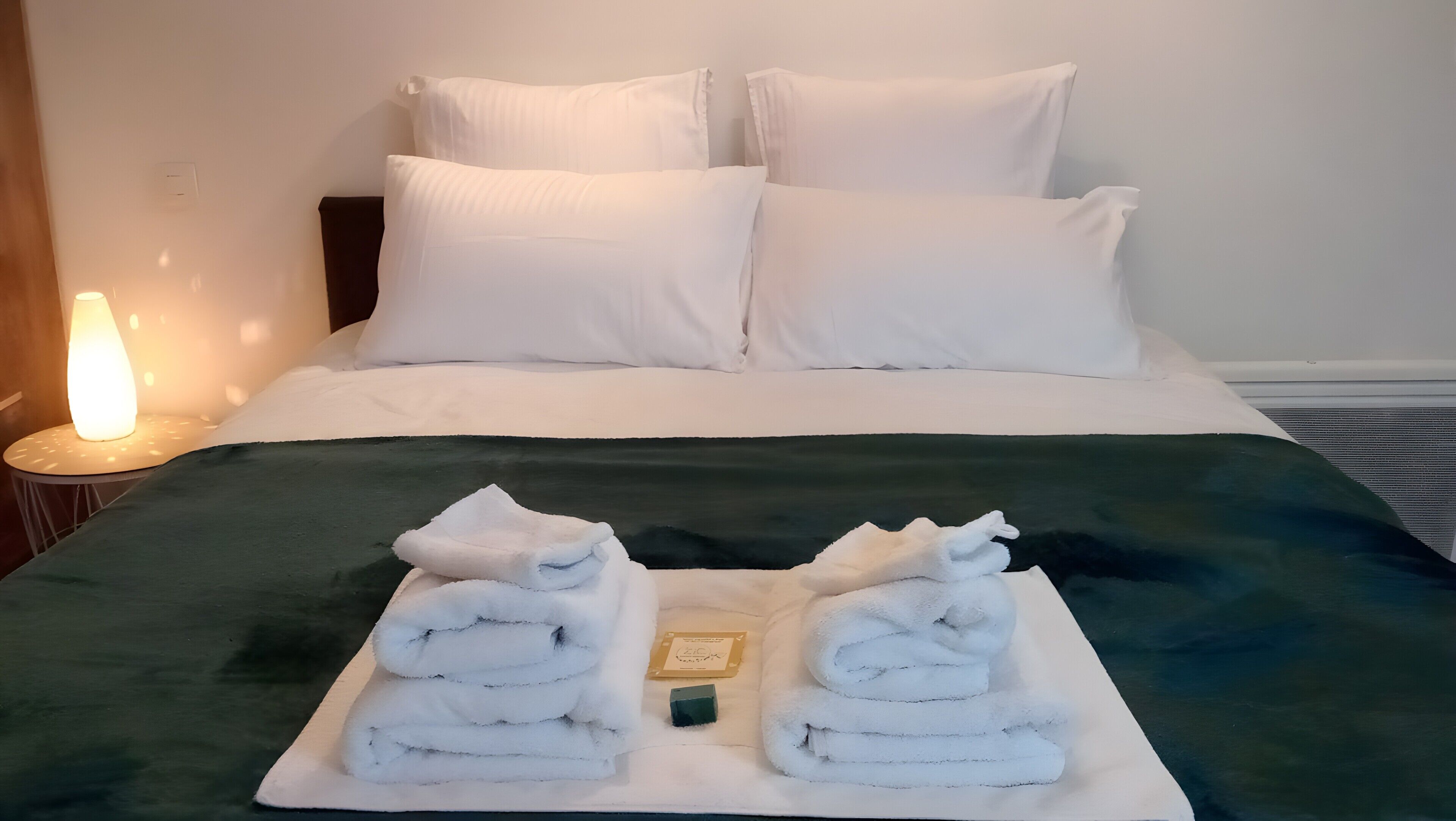 Strygejern/strygebræt, Wi-Fi, sengetøj