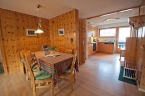 Dining - Haus Dent Blanche, Apartment Breithorn (Zermatt)