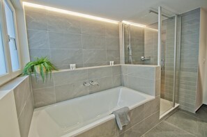 Bathroom - Chalet Aeschhorn, Apartment Lucy (Zermatt)