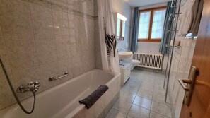 Shower - Haus Dent Blanche, Apartment Blatten (Zermatt)