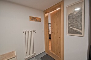 Interior - Chalet Aeschhorn, Studio Lord Douglas (Zermatt)