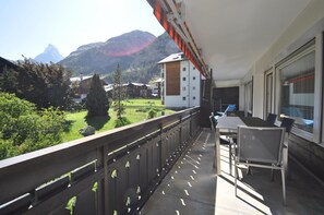 Outdoor dining - Haus Matten, Apartment Breithorn (Zermatt)