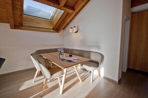 Dining - Chalet Kamanga, Apartment Jua (Zermatt)