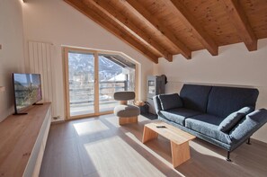 Living area - Chalet Kamanga, Apartment Jua (Zermatt)