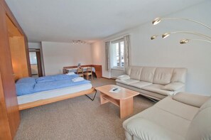 Living area - Haus Matten, Apartment Birch (Zermatt)