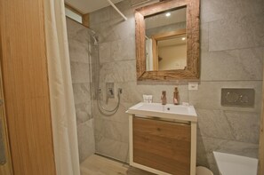 Dusche, Haartrockner