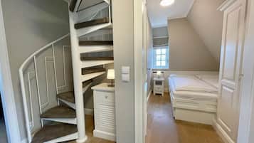 Schreibtisch, Bügeleisen/Bügelbrett, kostenloses WLAN