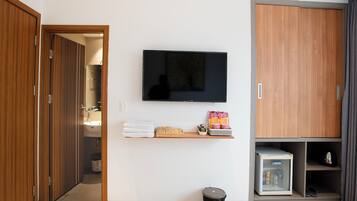 Minibar, desk, soundproofing, iron/ironing board