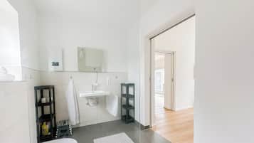 Dusj og hårføner