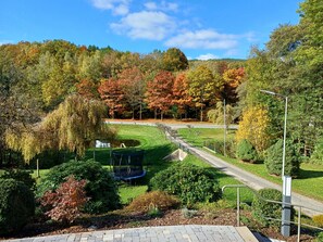 Property grounds - Room “Double Room 3” with Shared Terrace, Garden, and Wi-Fi (Kirchhundem)