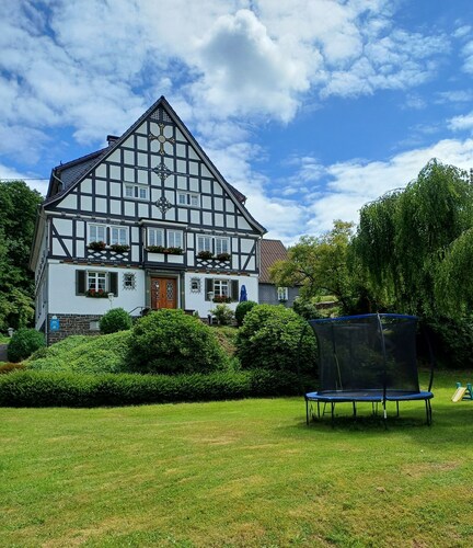 Zimmer „Doppelzimmer 3“ mit gemeinsamer Terrasse, Garten und WLAN