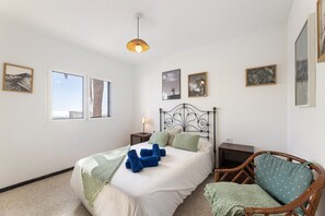 4 habitaciones, tabla de planchar con plancha y wifi gratis 