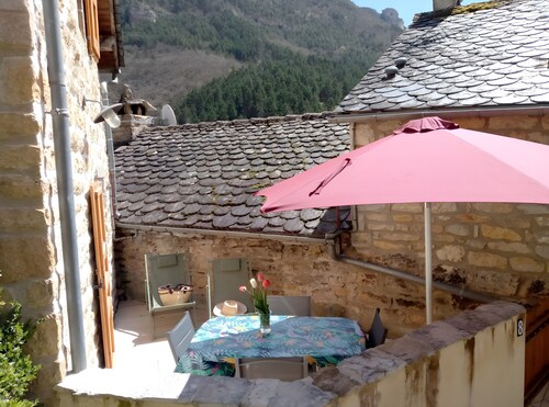 Gîte "L'écrin de Pierres" in the Heart of the Gorges du Tarn