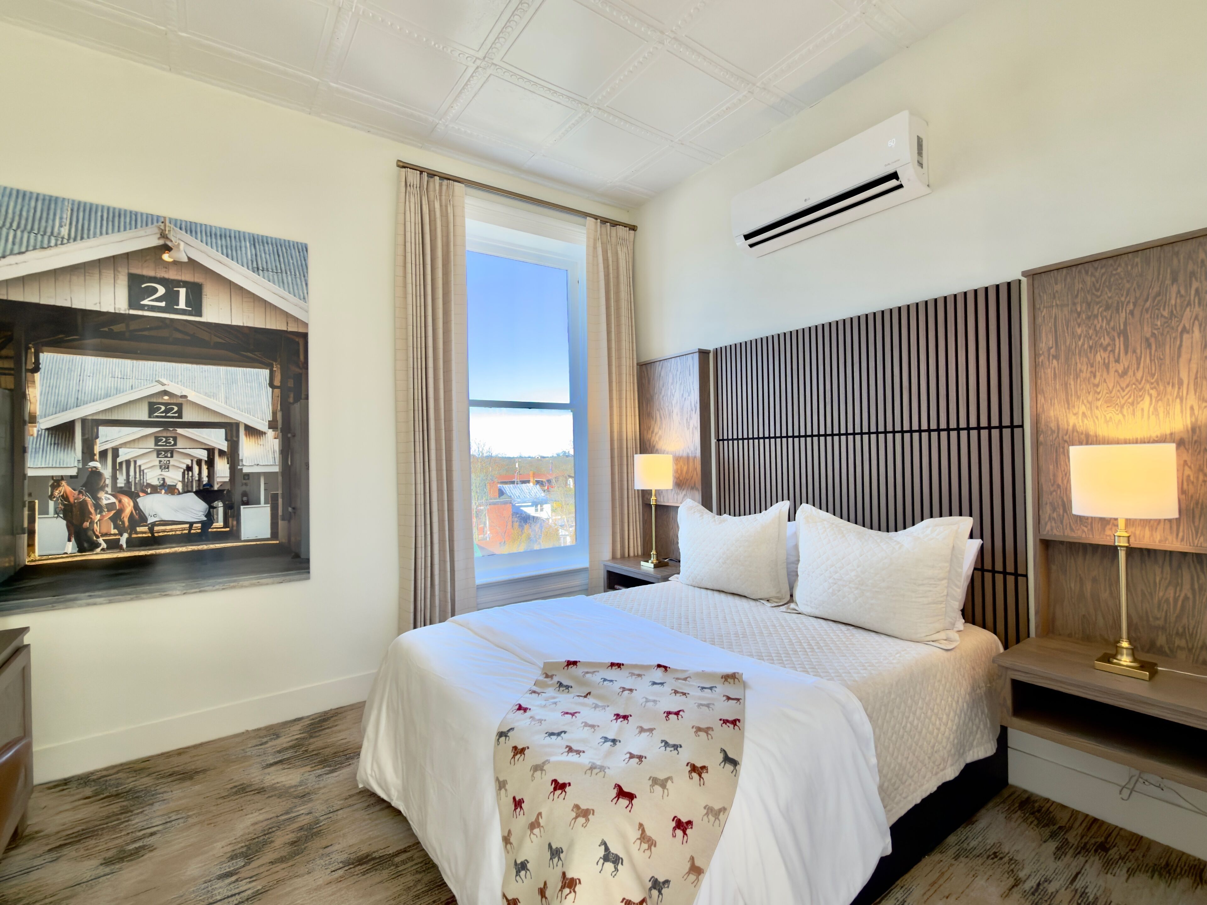 Bộ đồ giường cao cấp, nệm cao su hoạt tính (memory foam) 