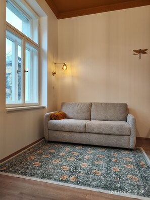 Living area - Alphonse Mucha Style New LOFT near IP Pavlova, Prague 2 (Prague)
