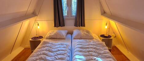 Chalet | 2 bedrooms, bed sheets