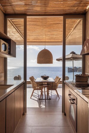 Exclusive Villa, Private Pool | Private kitchen | Full-size fridge, microwave, oven, stovetop - Altera Cave Villas (Agios Vasileios)