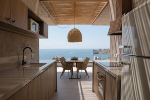 Exclusive Villa, Private Pool | Private kitchen