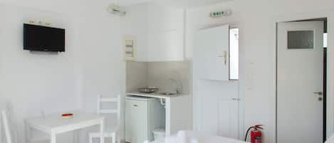 Chambre supérieure | Coffre-fort, fer et planche à repasser, accÚs au Wi-Fi (inclus)