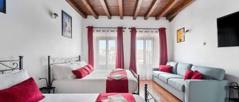 Iron/ironing board, travel crib, WiFi, bed sheets