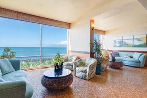 Smart TV - SUMMER SALE! Oceanfront 1BD Condo with Sunset & Whale Views - Royal Kahana 1206 (Lahaina)