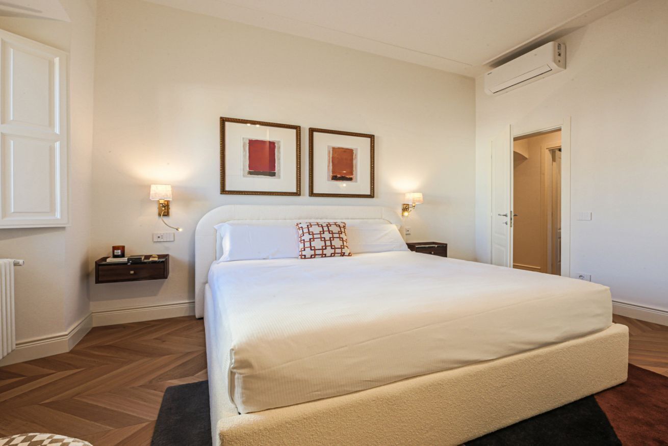 4 bedrooms, iron/ironing board, free WiFi