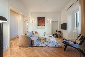 TV - Apartments Florence - The Four Suites (Firenze)