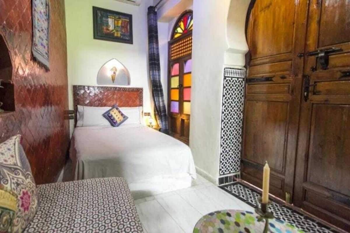 Habitación triple, patio, vista al patio | Caja de seguridad en la habitación y wifi gratis