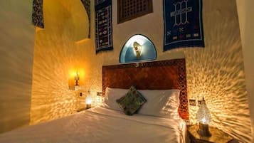 Triple Room, Patio, Courtyard View | In-room safe, free WiFi, bed sheets