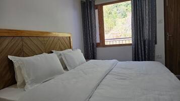 Classic Room, Balcony, Mountain View | Free WiFi