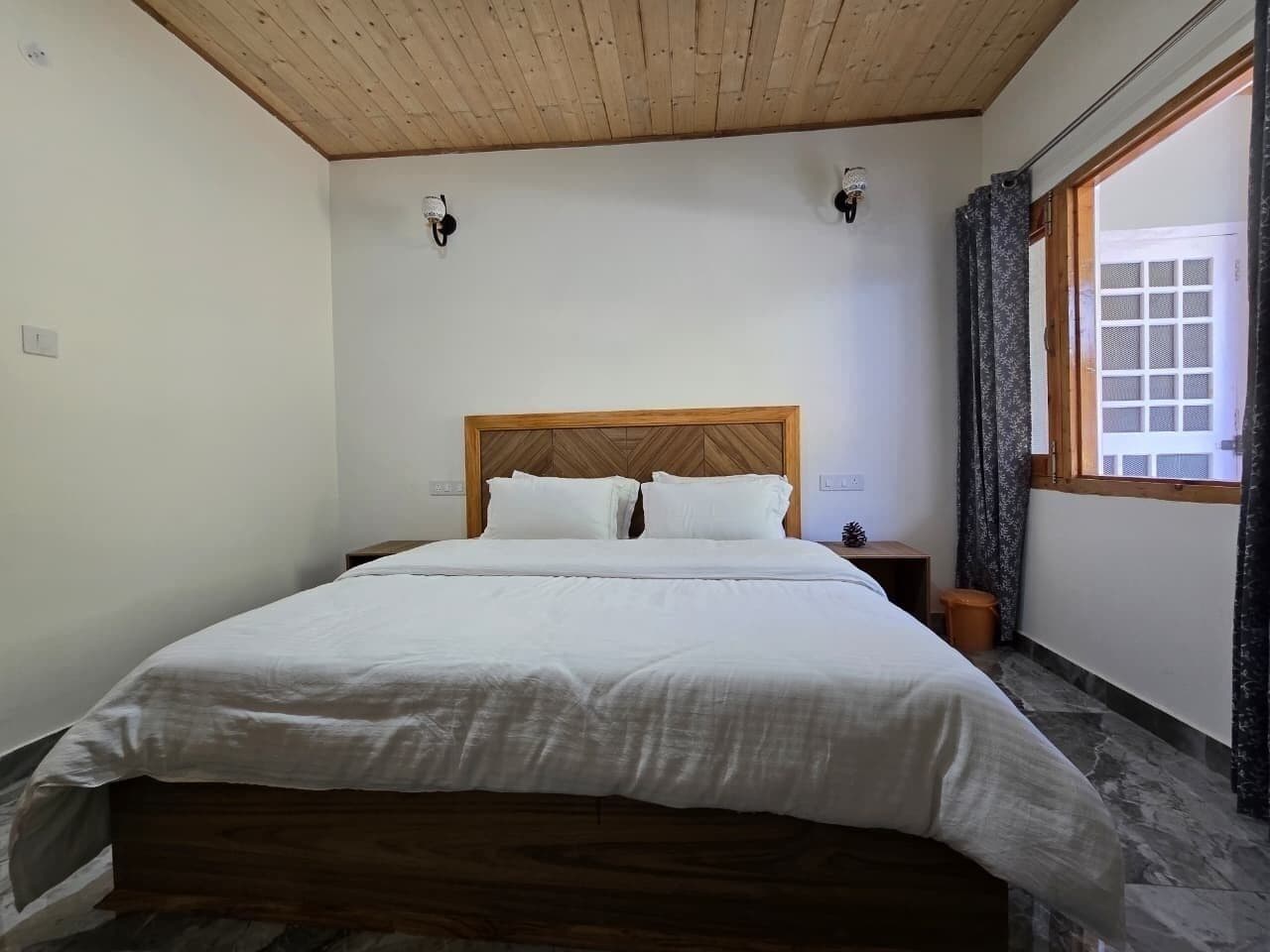 Classic Room, Balcony, Mountain View | Free WiFi
