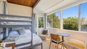 Unclassified image, 4 of 45, button - Bermagui Breeze Holiday House (Bermagui)