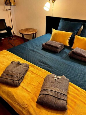 Strykjärn/strykbräda, wi-fi och sängkläder