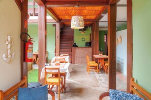 Reception - VELINN Pousada Kyrios Maresias (São Sebastião)