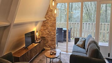 Chalet | Living area