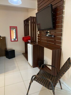 Family Room, City View | Free WiFi - Pousada Rota do Parque (Penha)