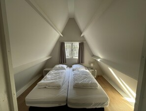 Chalet | 2 bedrooms, bed sheets - Comfortable Family Chalet in Durbuy (Durbuy)