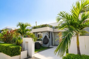 2BHK Mountain View Luxury Jacuzzi Villa with Balcony