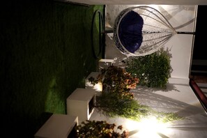 Bungalow, 2 chambres, balcon, vue sur le jardin | Bureau, espace de travail pour ordinateurs portables