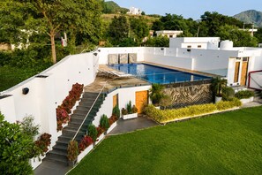11 piscinas al aire libre