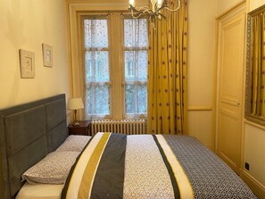 In-room safe, soundproofing, iron/ironing board, free WiFi - La Villa Bligny (Étretat)