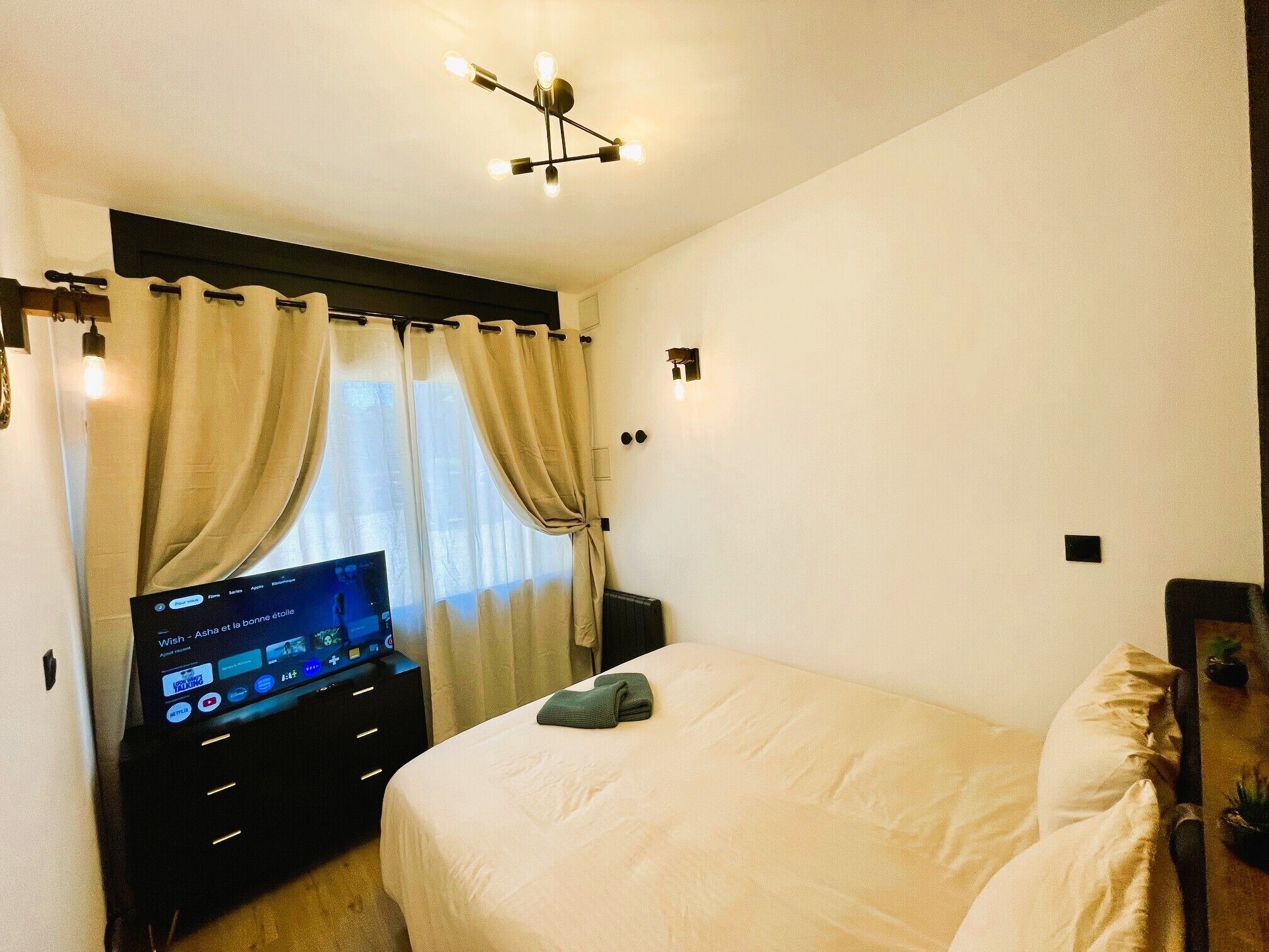 Doppelzimmer, Gartenblick | Zimmersafe, schallisolierte Zimmer, Bügeleisen/Bügelbrett