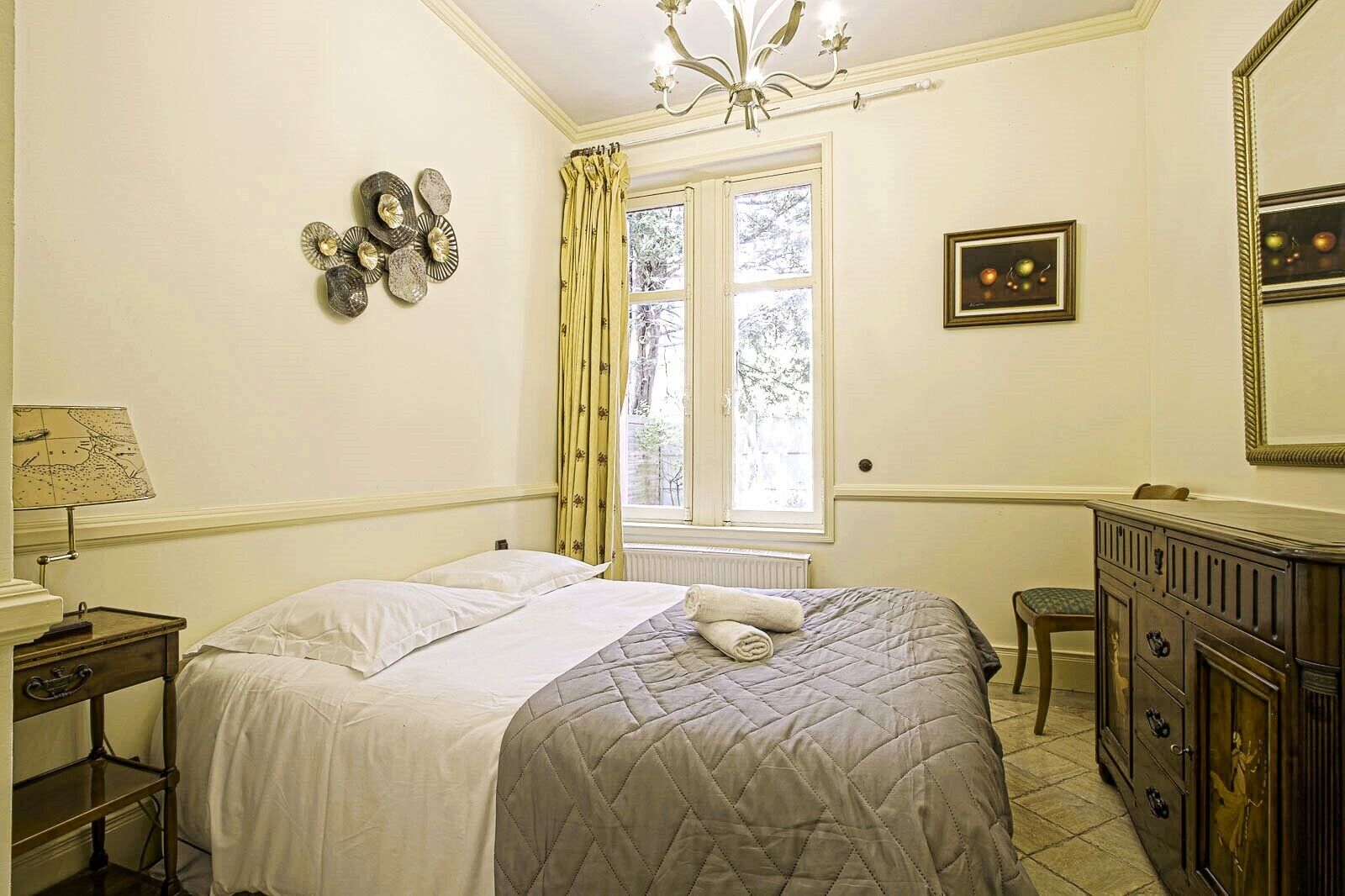 Standard-Apartment, Gartenblick | Zimmersafe, schallisolierte Zimmer, Bügeleisen/Bügelbrett