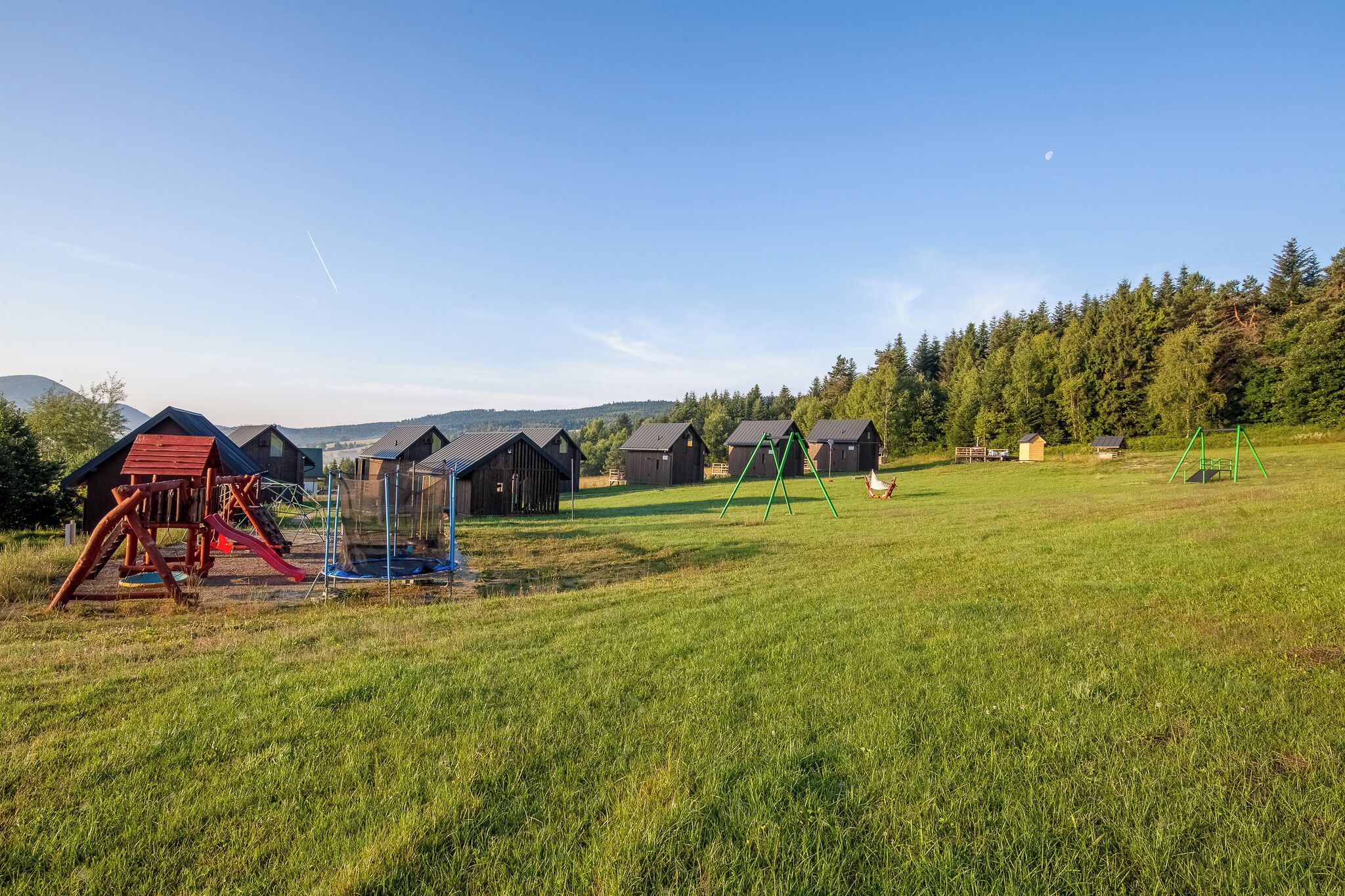 Familie-alpehytte, fjellutsikt | Barneområde